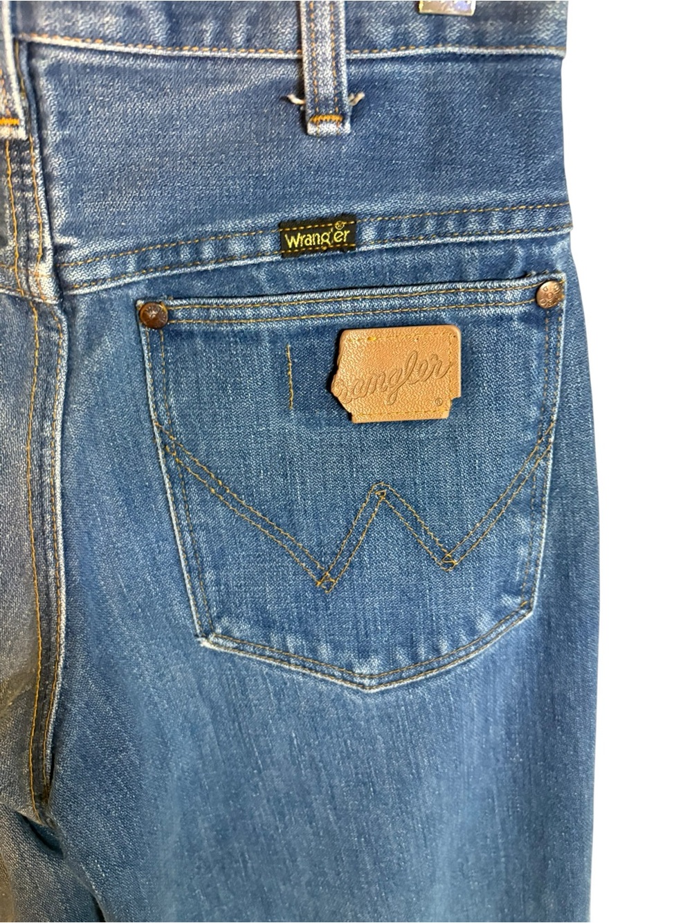Vintage Wrangler Blue High-Rise Wide Leg Jeans - Picture 6 of 9